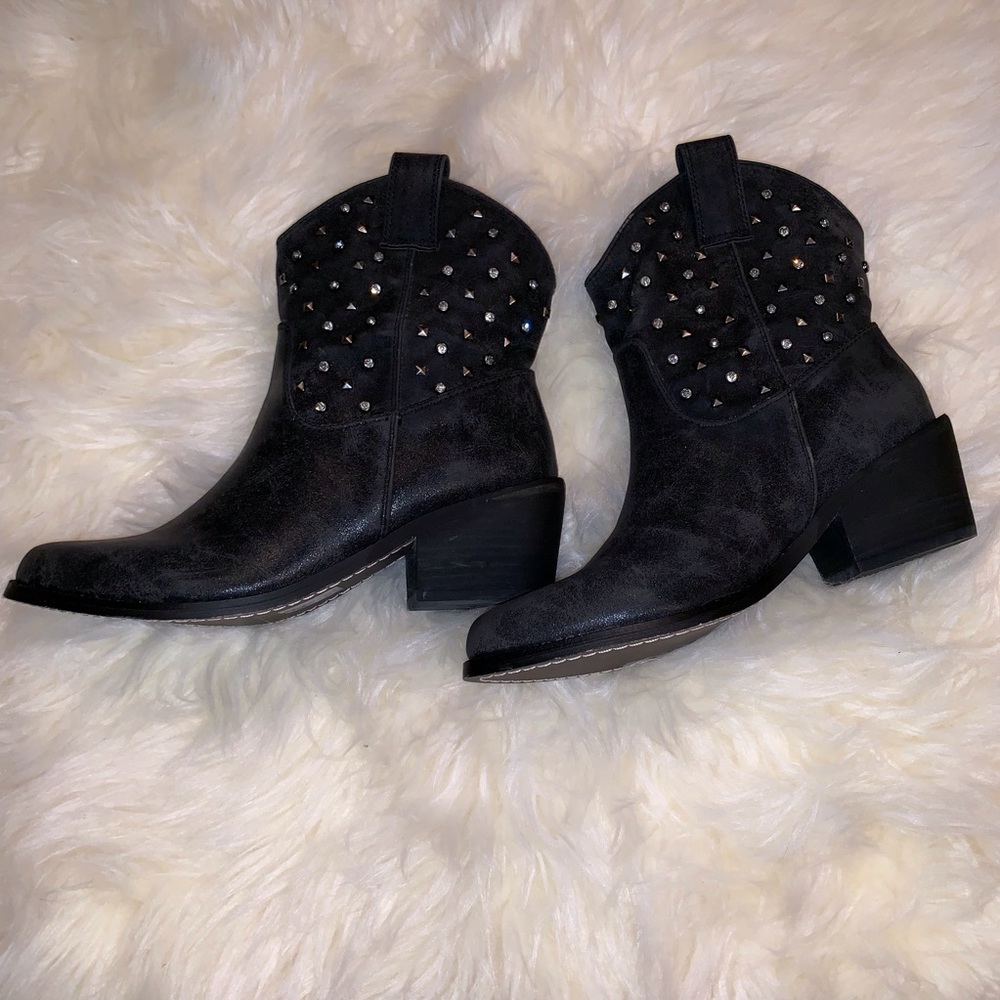 Cowboy Booties - Picture 3 of 6